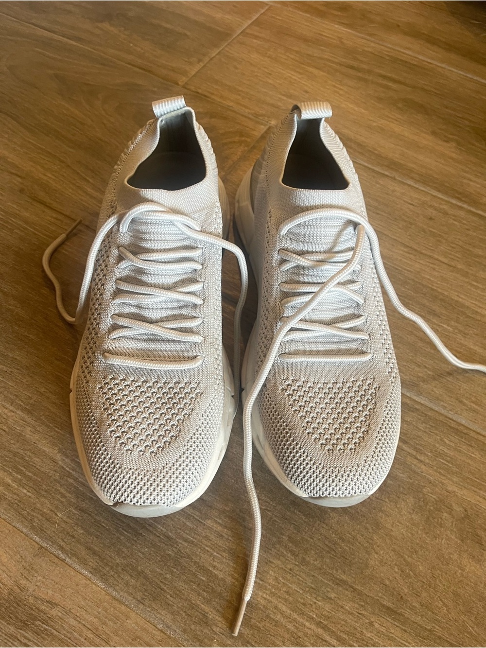 Breathable Knit Lace-Up Women's Sneakers in Light Gray